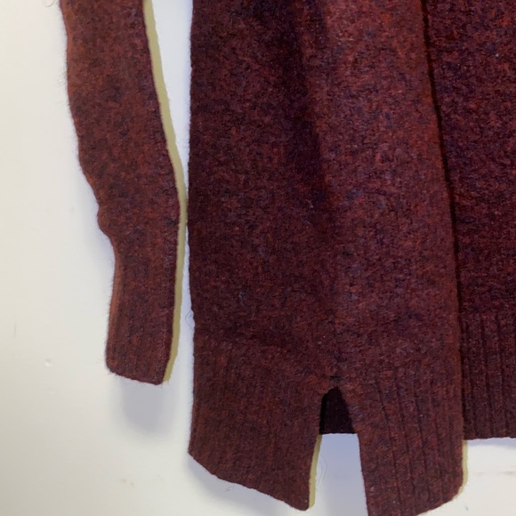 Cozy Burgundy Sweater - Picture 4 of 4
